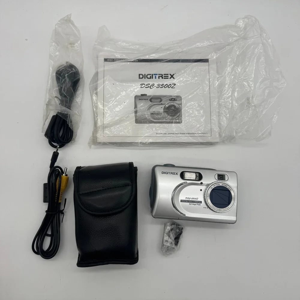 Digitrex DSC-3500Z 3.0MP Digital Camera 3x Optical Zoom Y2K Box Accessories